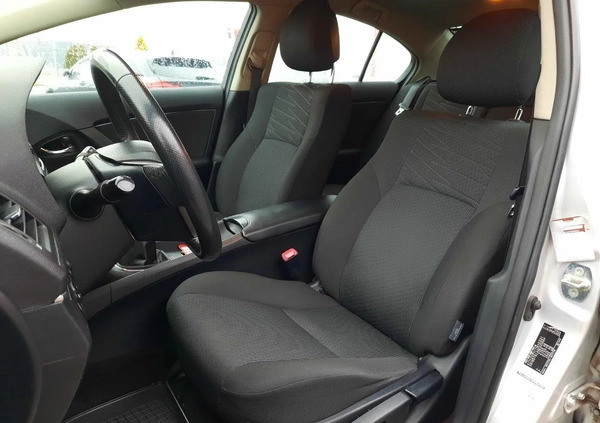 Toyota Avensis cena 27499 przebieg: 224645, rok produkcji 2010 z Ostróda małe 254